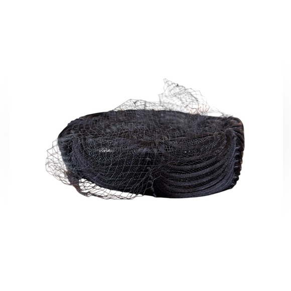 Vintage Intricate Pillbox Hat - Styled By Coralie- 22 1/2 - Picture 1 of 5